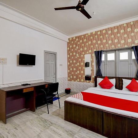 Super Oyo Hotel O Fantasy Stay Vibe 加尔各答 外观 照片
