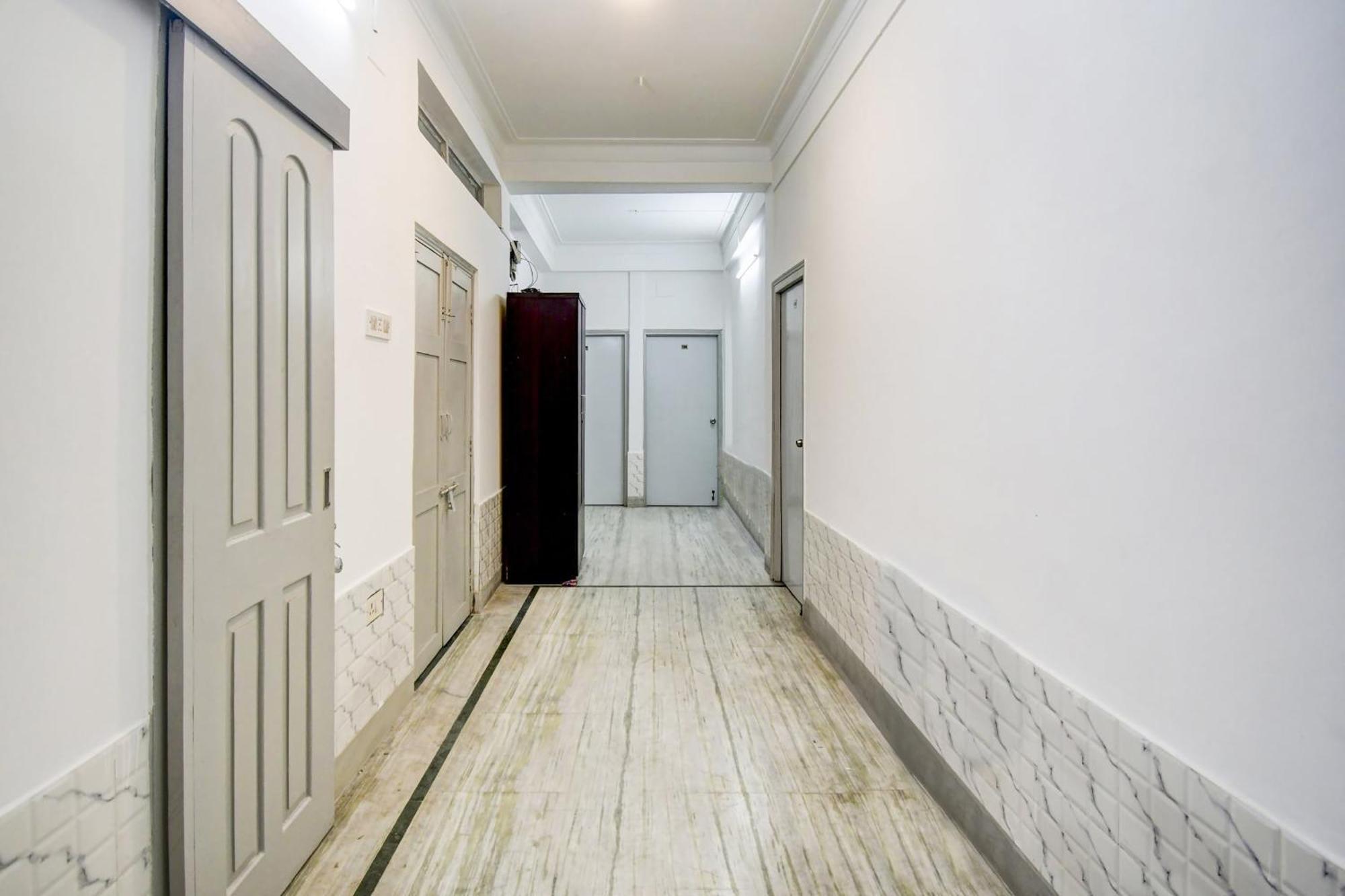 Super Oyo Hotel O Fantasy Stay Vibe 加尔各答 外观 照片