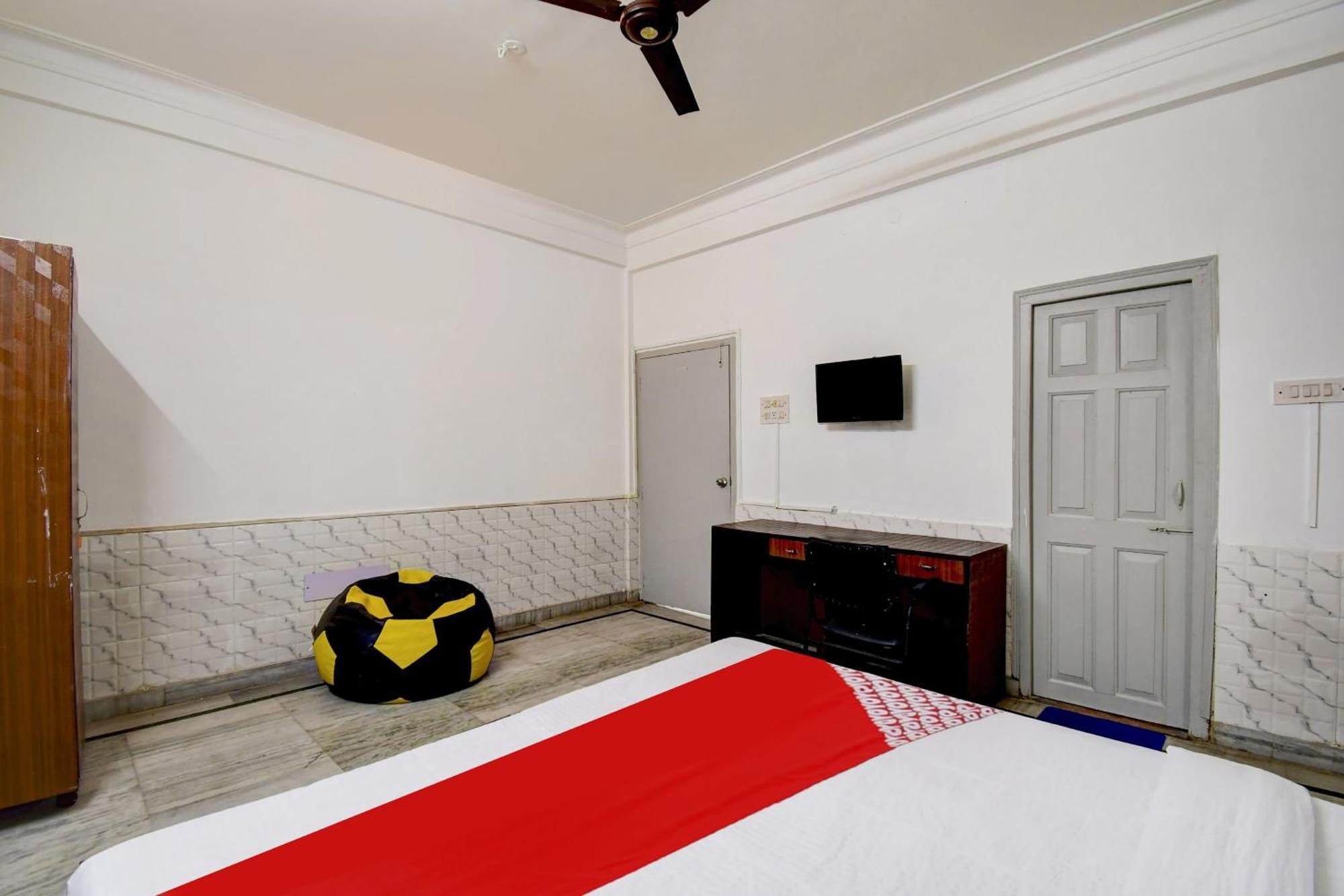 Super Oyo Hotel O Fantasy Stay Vibe 加尔各答 外观 照片